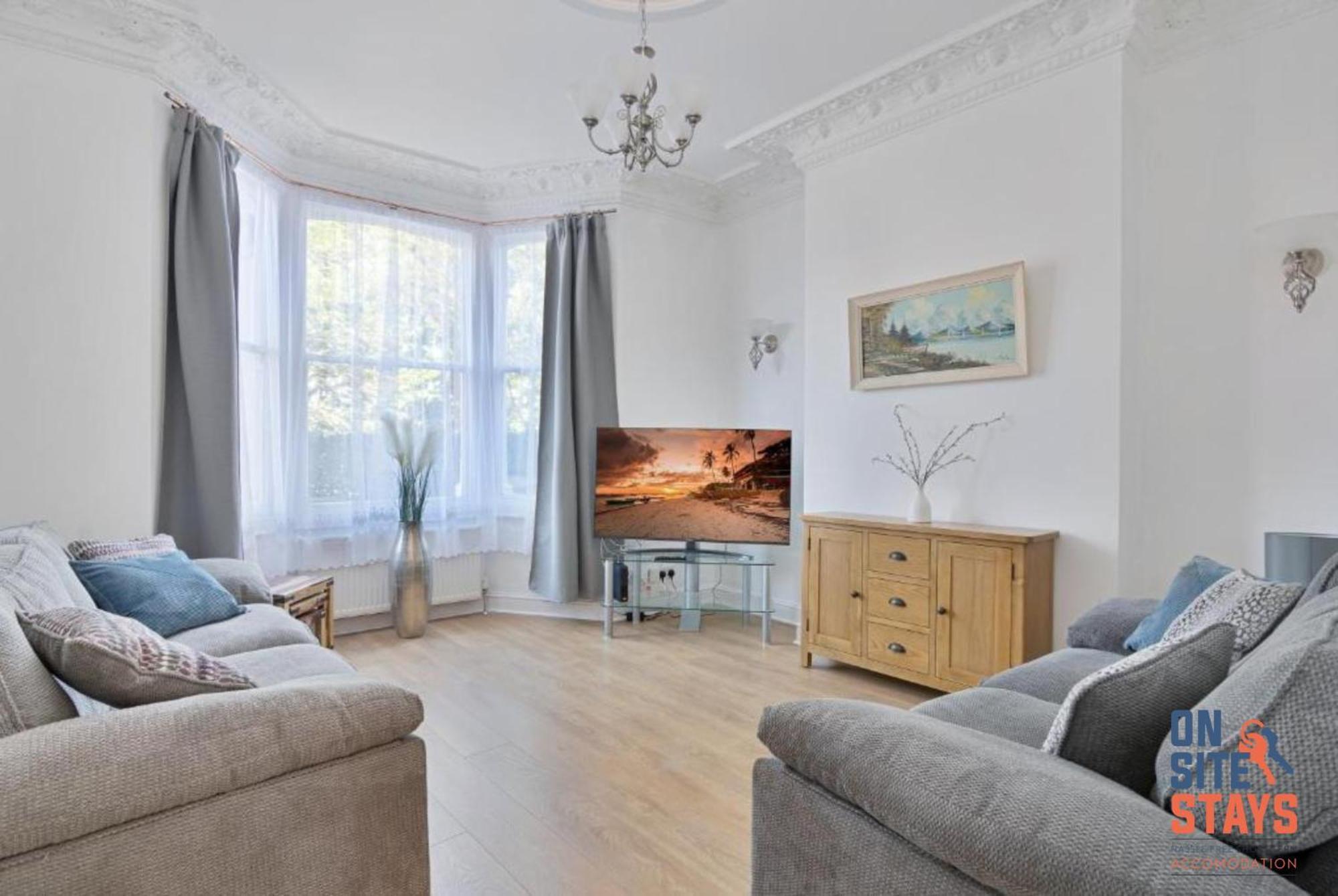 Onsitestays - Tranquil 2 Bedroom Apartment With Large Kitchen, Private Garden Near Wimbledon Station London Kültér fotó
